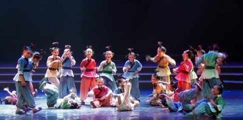 4件作品入圍第十八屆群星獎(jiǎng)評(píng)選!湖北群眾文藝創(chuàng)作現(xiàn)象受關(guān)注!