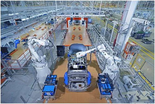 我?guī)Я艘粠头劢z 潛入 小鵬工廠 原來中國汽車是這么造出來的